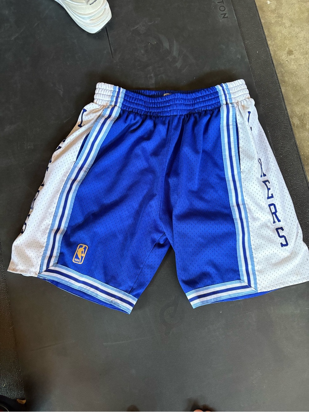 Mitchell & Ness Lakers Shorts Blue